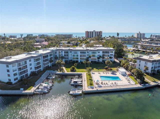 531 SUTTON PLACE, Longboat Key, FL 34228