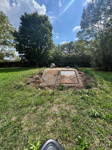 630 E Kay Street, Republic, MO 65738