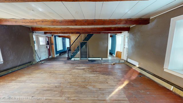 528 Schoharie Turnpike, Athens, NY 12015