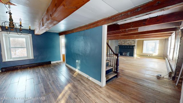 528 Schoharie Turnpike, Athens, NY 12015