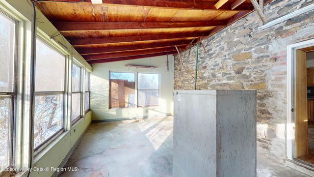 528 Schoharie Turnpike, Athens, NY 12015