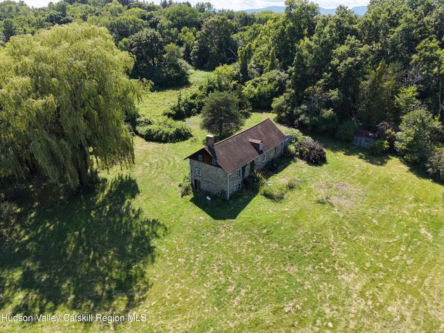 528 Schoharie Turnpike, Athens, NY 12015