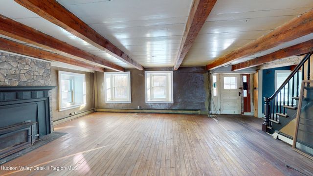 528 Schoharie Turnpike, Athens, NY 12015