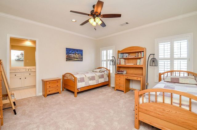 1718 Nantucket Drive C, Houston, TX 77057