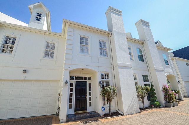1718 Nantucket Drive C, Houston, TX 77057