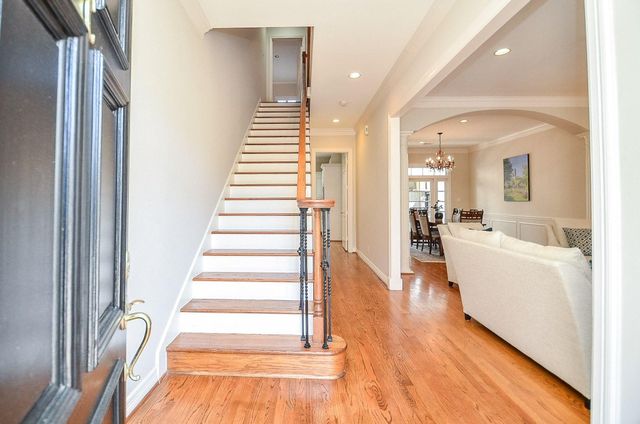1718 Nantucket Drive C, Houston, TX 77057