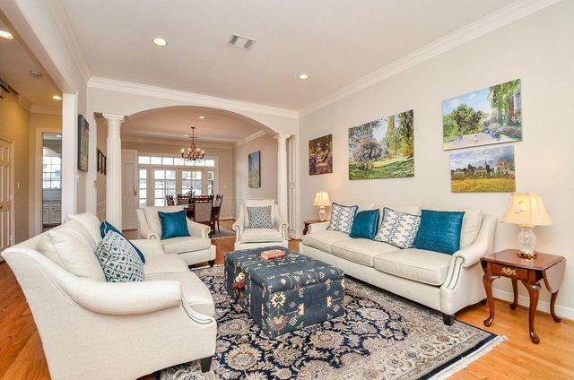 1718 Nantucket Drive C, Houston, TX 77057