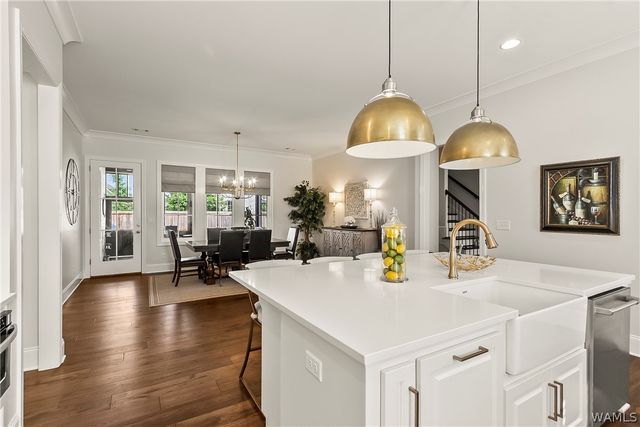 584 Lansdowne Ln, Tuscaloosa, AL 35406
