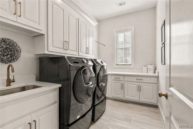 584 Lansdowne Ln, Tuscaloosa, AL 35406