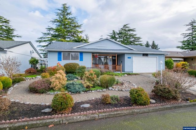 474 E Clackamas Cir, Woodburn, OR 97071