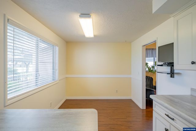 474 E Clackamas Cir, Woodburn, OR 97071