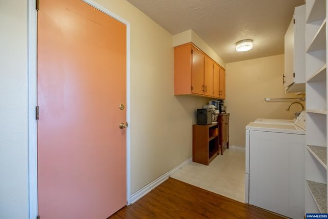 474 E Clackamas Cir, Woodburn, OR 97071