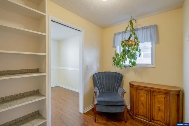 474 E Clackamas Cir, Woodburn, OR 97071