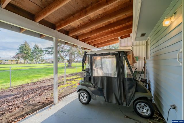 474 E Clackamas Cir, Woodburn, OR 97071