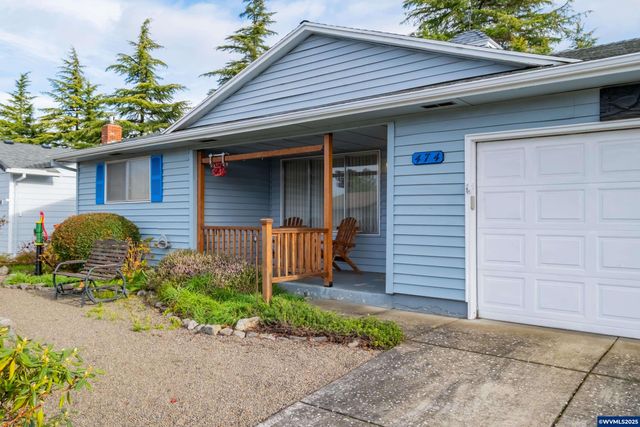 474 E Clackamas Cir, Woodburn, OR 97071
