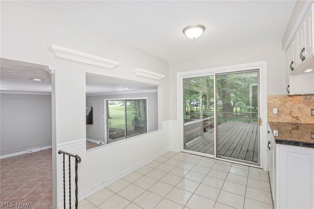 5512 Lansbury Lane, Lyndhurst, OH 44124