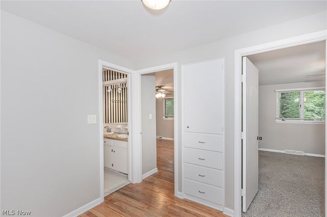 5512 Lansbury Lane, Lyndhurst, OH 44124