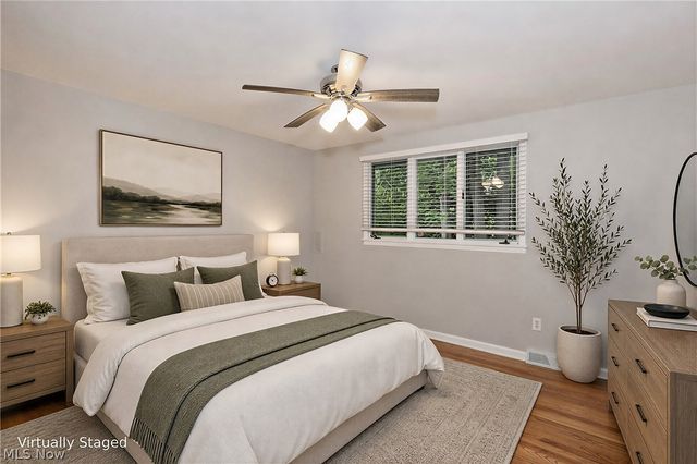 5512 Lansbury Lane, Lyndhurst, OH 44124