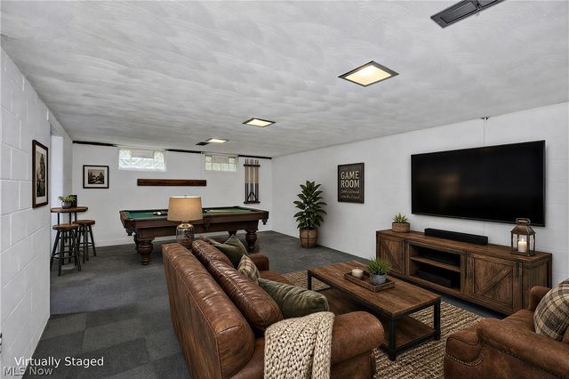5512 Lansbury Lane, Lyndhurst, OH 44124