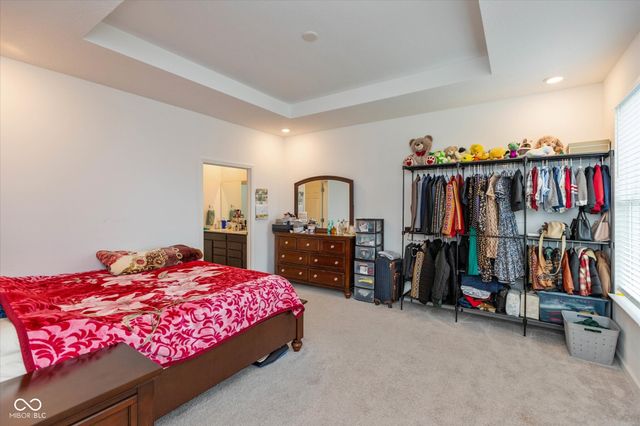 2318 Riviera Place, Greenwood, IN 46143