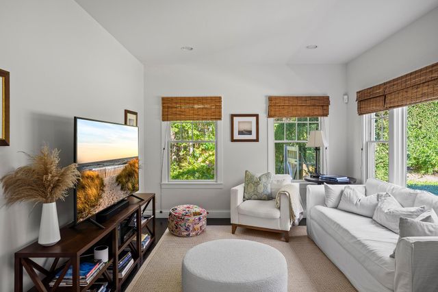 6 Ocean View Parkway, Southampton, NY 11968