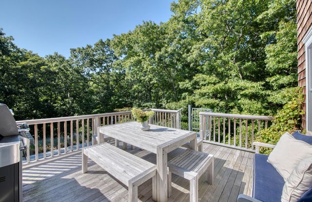 6 Ocean View Parkway, Southampton, NY 11968