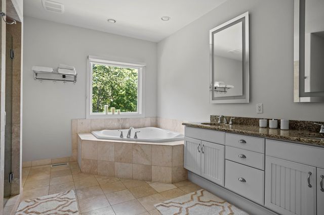 6 Ocean View Parkway, Southampton, NY 11968