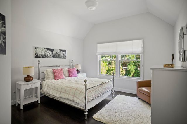 6 Ocean View Parkway, Southampton, NY 11968