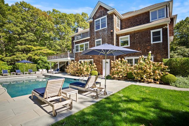 6 Ocean View Parkway, Southampton, NY 11968