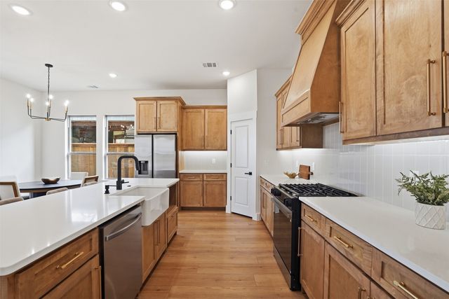 2315 Colony Court, Dallas, TX 75235