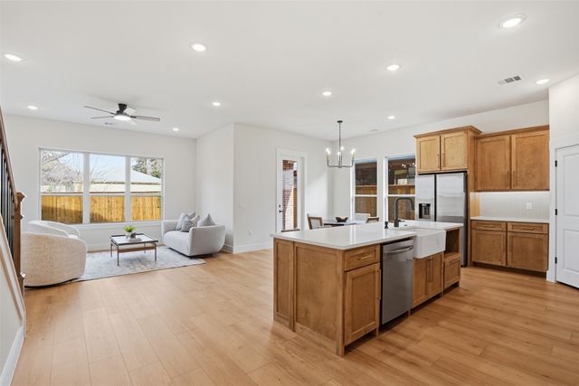 2315 Colony Court, Dallas, TX 75235