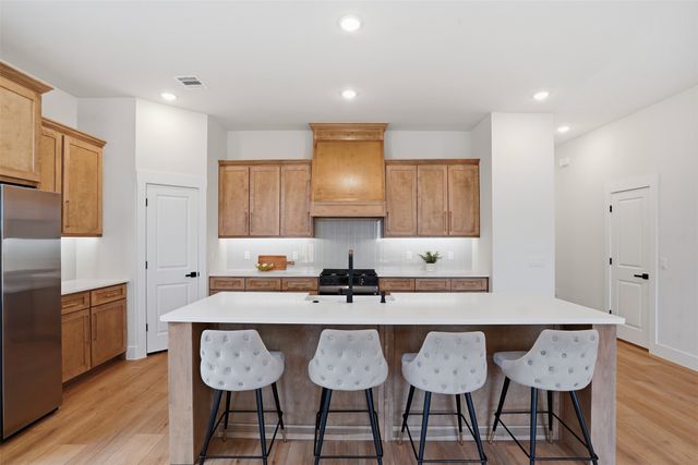 2315 Colony Court, Dallas, TX 75235