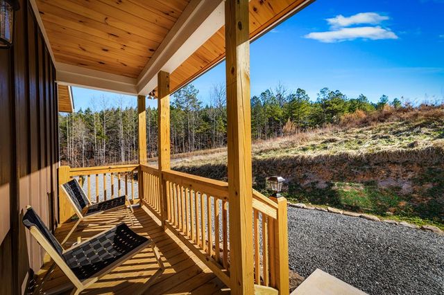 1958 Twisted Oak Road, Talking Rock, GA 30175