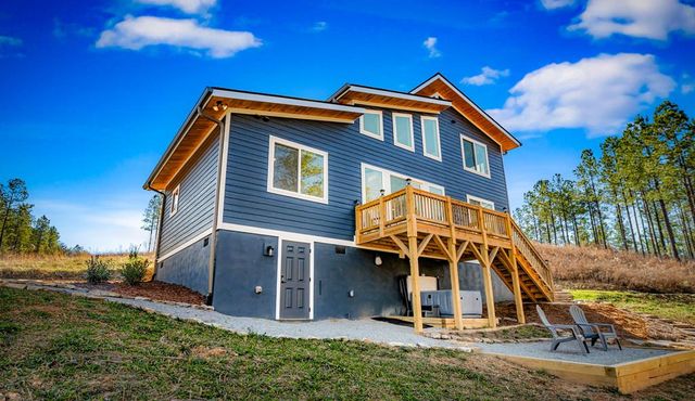 1958 Twisted Oak Road, Talking Rock, GA 30175