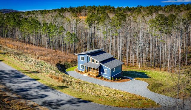 1958 Twisted Oak Road, Talking Rock, GA 30175