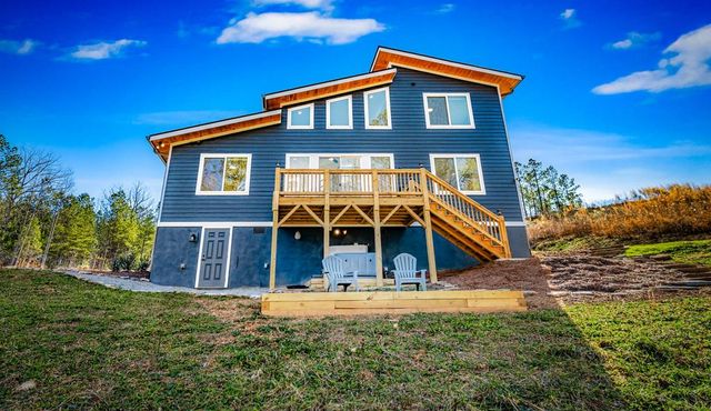 1958 Twisted Oak Road, Talking Rock, GA 30175