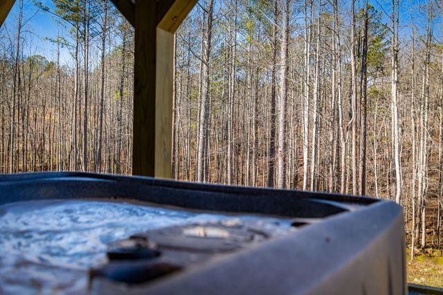 1958 Twisted Oak Road, Talking Rock, GA 30175