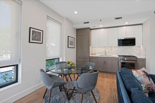 2131 Shore Blvd Unit 1F, New York City, NY 11105