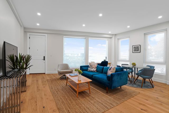 2131 Shore Blvd Unit 1F, New York City, NY 11105