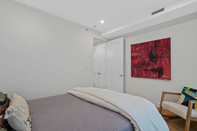 2131 Shore Blvd Unit 1F, New York City, NY 11105