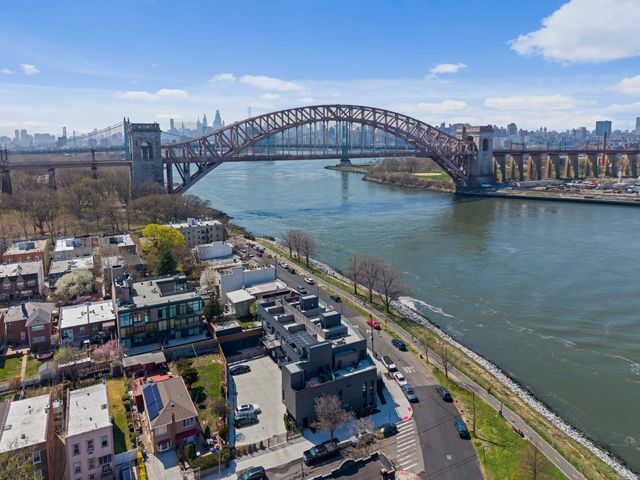 2131 Shore Blvd Unit 1F, New York City, NY 11105