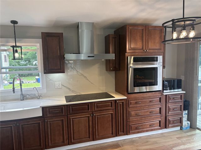 23 Granite Street, Johnston, RI 02919