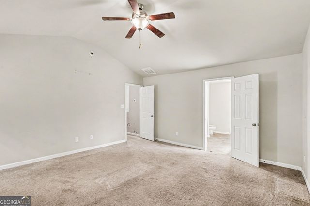 29 Hill Top Circle, Grantville, GA 30220