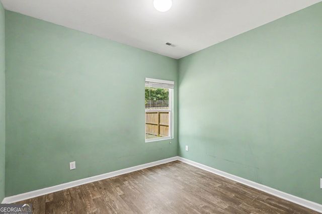 29 Hill Top Circle, Grantville, GA 30220