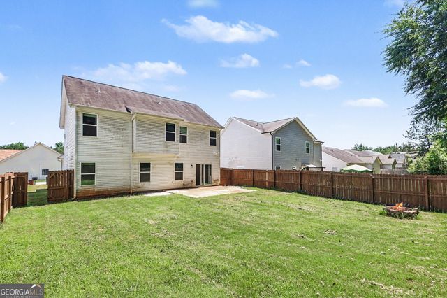 29 Hill Top Circle, Grantville, GA 30220