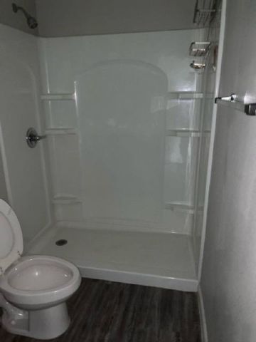 56 Road 5102c, Cleveland, TX 77327