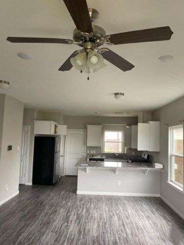 56 Road 5102c, Cleveland, TX 77327
