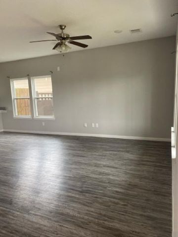 56 Road 5102c, Cleveland, TX 77327