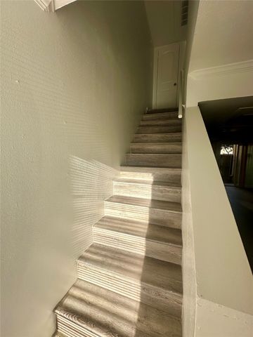 928 S Weatherred Drive, Richardson, TX 75080