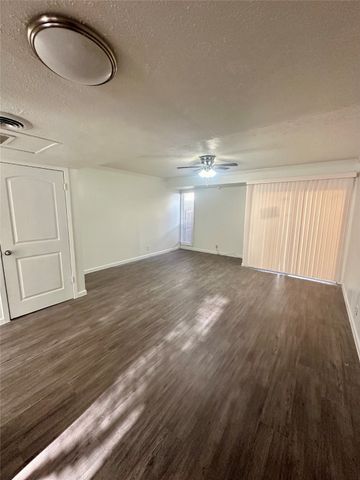 928 S Weatherred Drive, Richardson, TX 75080